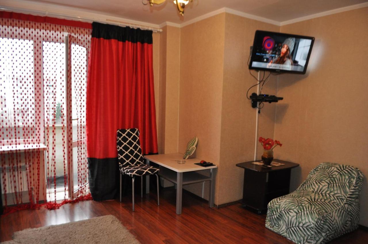 Spacious Apartment With Balcony Kremençuk Dış mekan fotoğraf